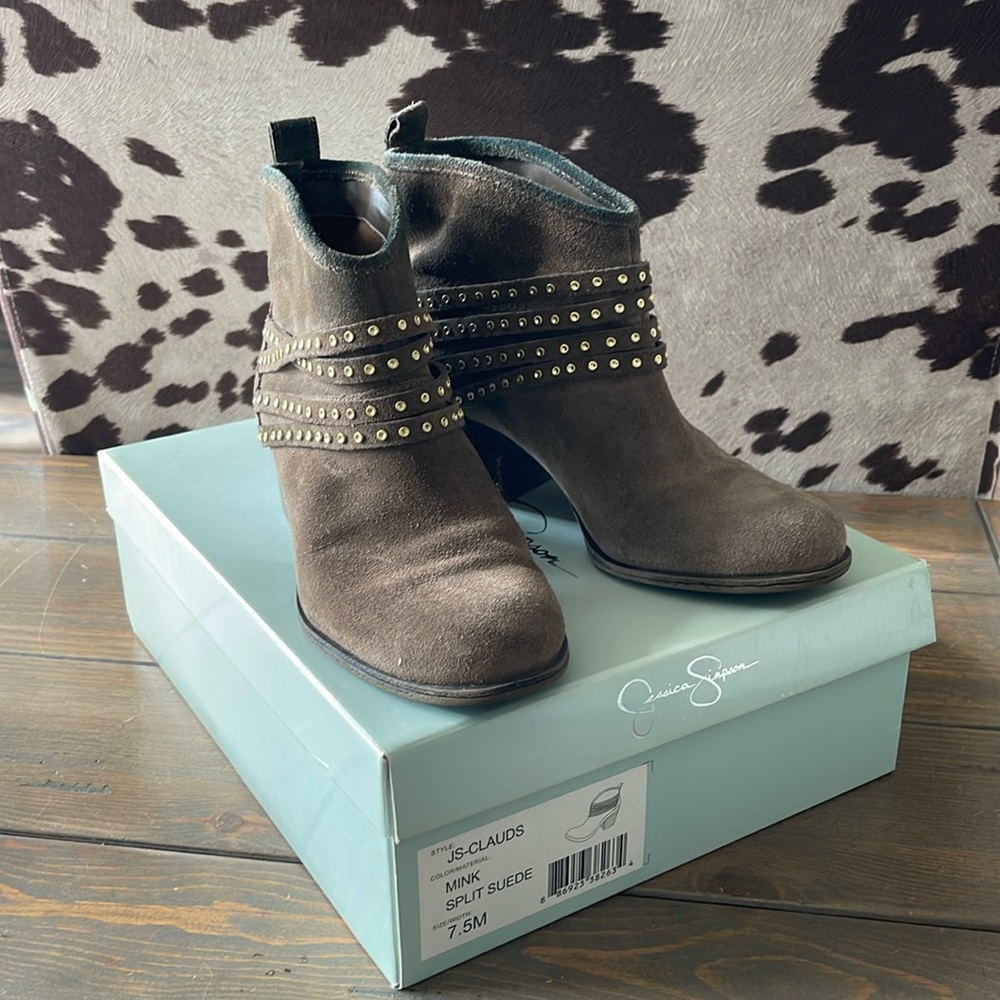 Jessica Simpson Clauds Mink Split Suede Studded Ankle Boots Women’s 7.5 M